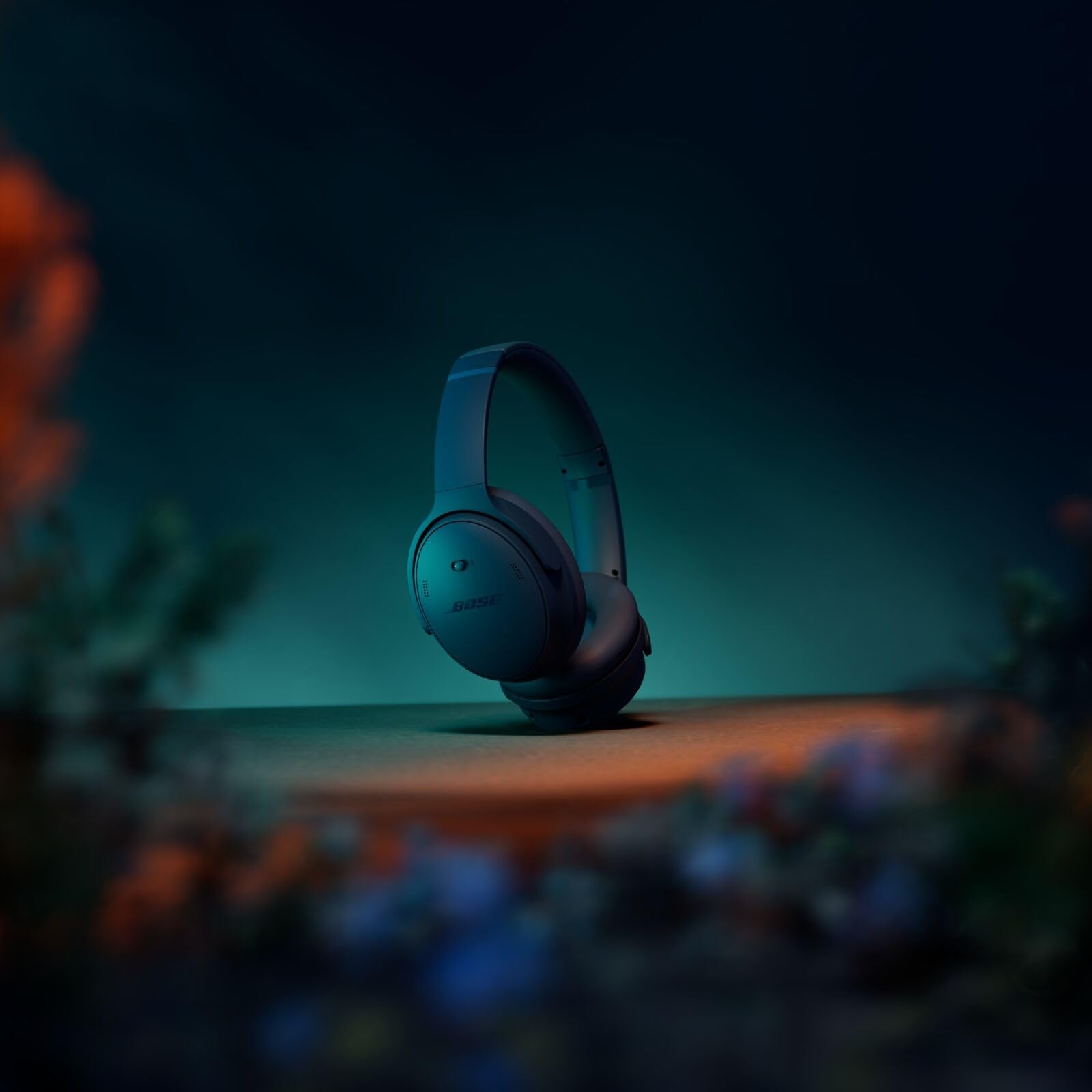 Bose QuietComfort Headphones - Wireless Bluetooth Headphones, Active Over Ear Noise Cancelling and Mic, USB-C Charging, Deep Bass, Up to 24 Hours of Playtime, Black